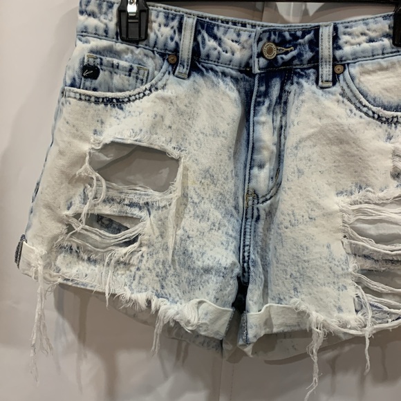 Women’s Distressesd stonewashed Y2K KANCAN shorts size M - Picture 4 of 4